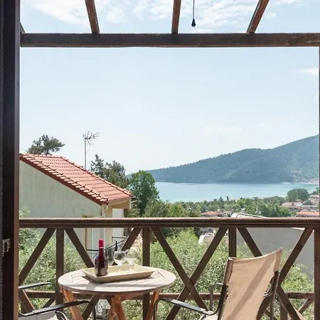 Alexis New Chrisi Ammoudia