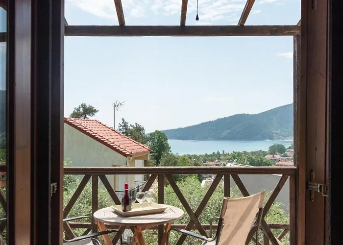 Alexis New Chrisi Ammoudia